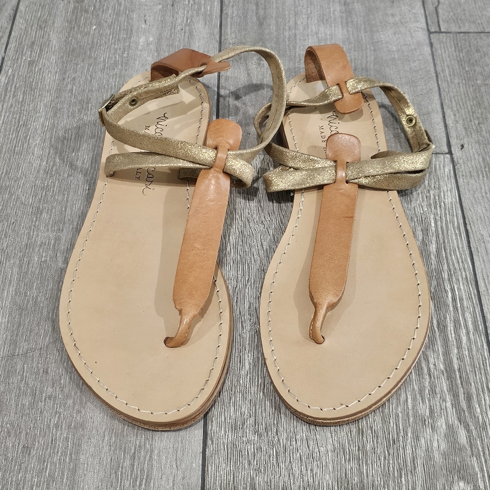 NICCOLO VACARI Women Tan Metallic Gold Leather T-Strap Sandals 8M